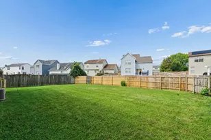 2721 Barrows Rd, Columbus, OH 43232 - Photo 37