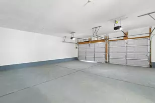 2721 Barrows Rd, Columbus, OH 43232 - Photo 33