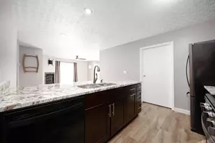 4667 Hobson Dr, Columbus, OH 43228 - Photo 19