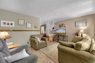 1011 Pleasant Ct, Reynoldsburg, OH 43068 - Photo 7