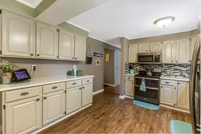 1351 Laurel Greene Place, Galloway, OH 43119 - Photo 11