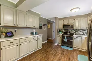 1351 Laurel Greene Pl, Galloway, OH 43119 - Photo 11