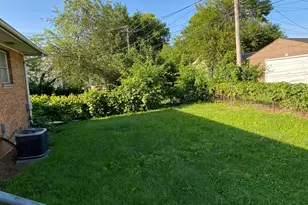 2956 Pontiac St, Columbus, OH 43224 - Photo 3