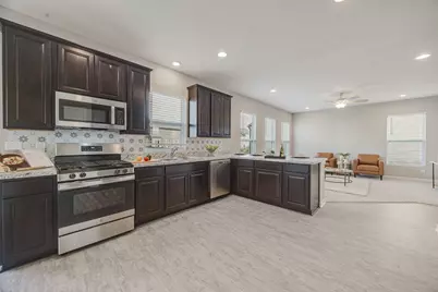 426 Oakland Hills Loop, Commercial Point, OH 43116 - Photo 17