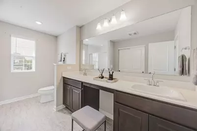 426 Oakland Hills Loop, Commercial Point, OH 43116 - Photo 29