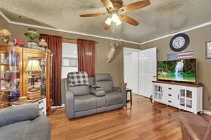 65 Falls St, Logan, OH 43138 - Photo 5