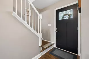 208 Caren Ave, Worthington, OH 43085 - Photo 3