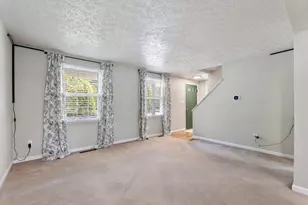 6553 Skywae Dr, Columbus, OH 43229 - Photo 3