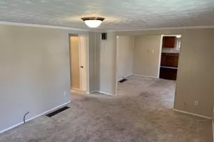 539 Erickson Ave, Columbus, OH 43213 - Photo 3