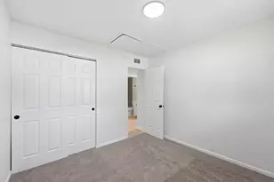 3286 Hilock Pl, Columbus, OH 43207 - Photo 15