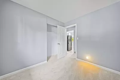 2844 Pamella Drive, Columbus, OH 43207 - Photo 33