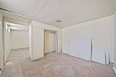 2844 Pamella Drive, Columbus, OH 43207 - Photo 39