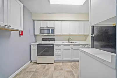 2844 Pamella Drive, Columbus, OH 43207 - Photo 13