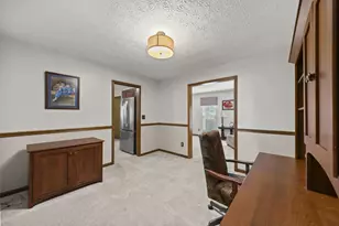 636 Waybaugh Dr, Columbus, OH 43230 - Photo 9