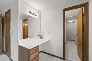 636 Waybaugh Dr, Columbus, OH 43230 - Photo 25