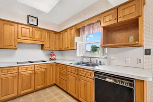 1541 S Roosevelt Ave, Columbus, OH 43209 - Photo 33