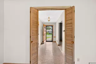 1541 S Roosevelt Ave, Columbus, OH 43209 - Photo 23