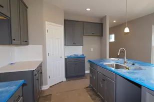 5894 Creekview Dr, Powell, OH 43065 - Photo 3