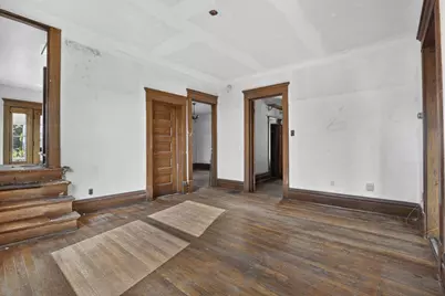 573 E Main Street, Newark, OH 43055 - Photo 5