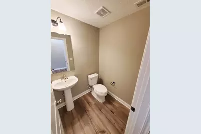 6422 Hamilton Woods Boulevard N, Columbus, OH 43081 - Photo 9