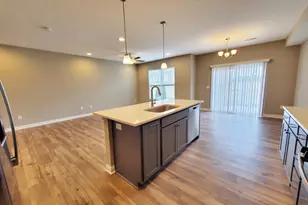 6422 Hamilton Woods Blvd N, Columbus, OH 43081 - Photo 7