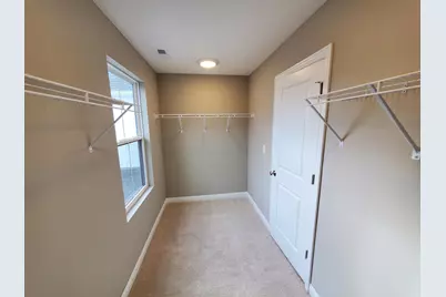 6422 Hamilton Woods Boulevard N, Columbus, OH 43081 - Photo 15