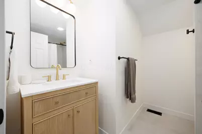 180 N Liberty Street, Delaware, OH 43015 - Photo 31