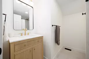 180 N Liberty St, Delaware, OH 43015 - Photo 31
