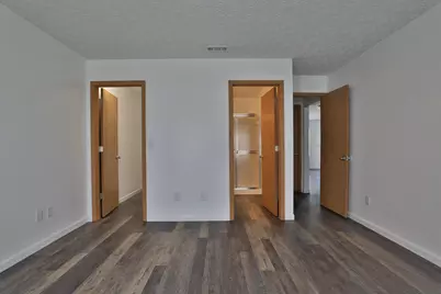 2710 Patrick Henry Avenue, Columbus, OH 43207 - Photo 19