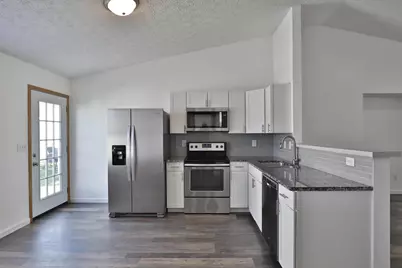 2710 Patrick Henry Avenue, Columbus, OH 43207 - Photo 9