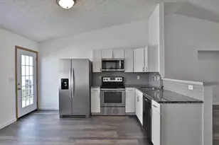 2710 Patrick Henry Ave, Columbus, OH 43207 - Photo 9