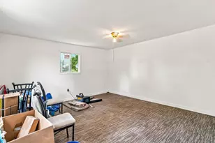 2929 El Paso Dr, Columbus, OH 43204 - Photo 25