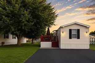 177 Oak Manor, Ashville, OH 43103 - Photo 1