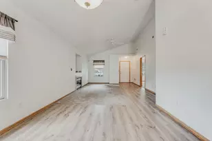 6108 Treaty Ln, Galloway, OH 43119 - Photo 13