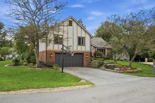 8627 Gairloch Ct, Dublin, OH 43017 - Photo 3