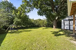 617 Oak Hollow Ct, Columbus, OH 43228 - Photo 31