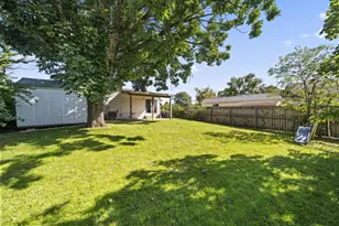 617 Oak Hollow Ct, Columbus, OH 43228 - Photo 33