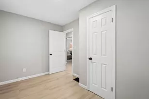2622 Hiawatha St, Columbus, OH 43211 - Photo 11