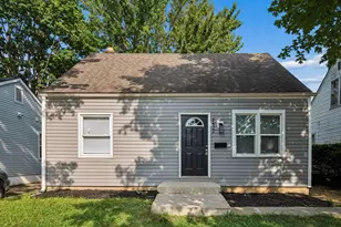 2622 Hiawatha St, Columbus, OH 43211 - Photo 1