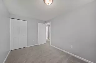 4431 Hickory Wood Dr, Columbus, OH 43228 - Photo 17