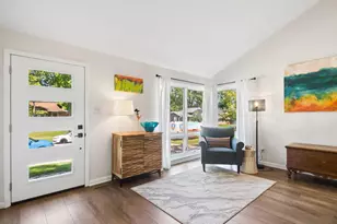 973 Bernard Rd, Columbus, OH 43221 - Photo 5