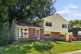 973 Bernard Rd, Columbus, OH 43221 - Photo 3
