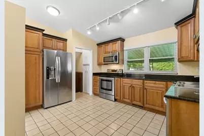 6093 Paris Boulevard N, Westerville, OH 43081 - Photo 11