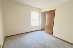7442 Oakmeadows Dr, Worthington, OH 43085 - Photo 9