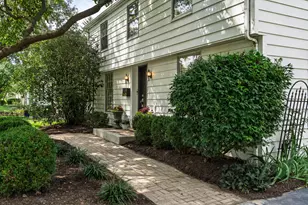 1640 Barrington Rd, Columbus, OH 43221 - Photo 3