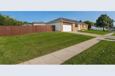 1504 Red Leaf Lane, Columbus, OH 43223 - Photo 3