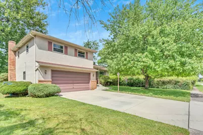 5297 Sandalwood Court, Columbus, OH 43229 - Photo 3