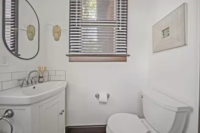 284 E Kossuth Street, Columbus, OH 43206 - Photo 33