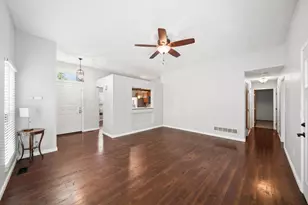 4511 Hidden Ridge Ct, Columbus, OH 43230 - Photo 7