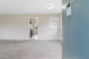 1497 Selkirk Rd, Columbus, OH 43227 - Photo 13